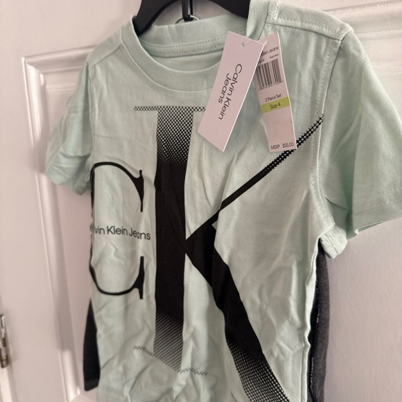 Calvin Klein Jeans Light Green Kids Tee & Shorts Set - Picture 3 of 4
